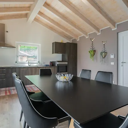 Blooms By The Appartement Gera Lario