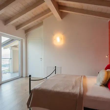 Appartement Blooms By The
